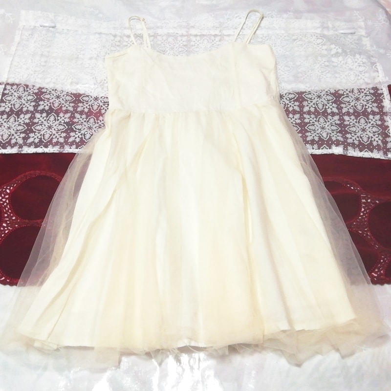 フローラルホワイトチュールスカート ネグリジェ キャミソールベビードールワンピース Floral white tulle skirt negligee camisole dress, ファッション, レディースファッション, キャミソール